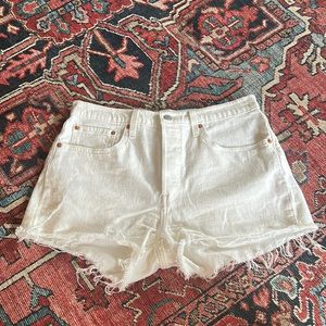 White Levi’s 501 Shorts